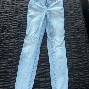 Good American Light Blue Skinny Jeans